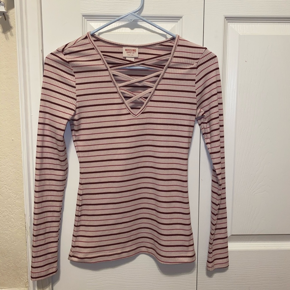 Mossimo long sleeve crossed shirt